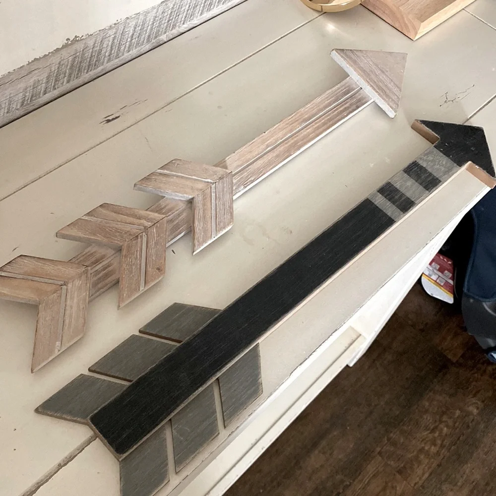 Two Decor Arrows - Picture 1 of 2